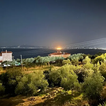 Lithino アパート *