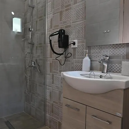 Lithino * カラマタ