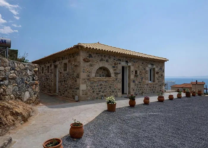 Lithino كالاماتا